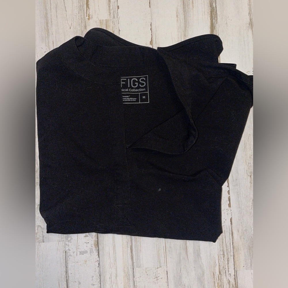 Figs Black Rafaela top size M